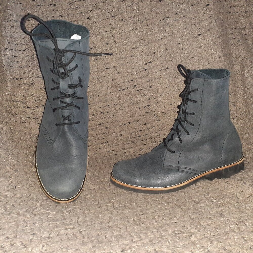ROOTS CANADA-Lace Up Boot-Mid-Calf-Blue Gray Italian Leather-Sz 9-Near Mint